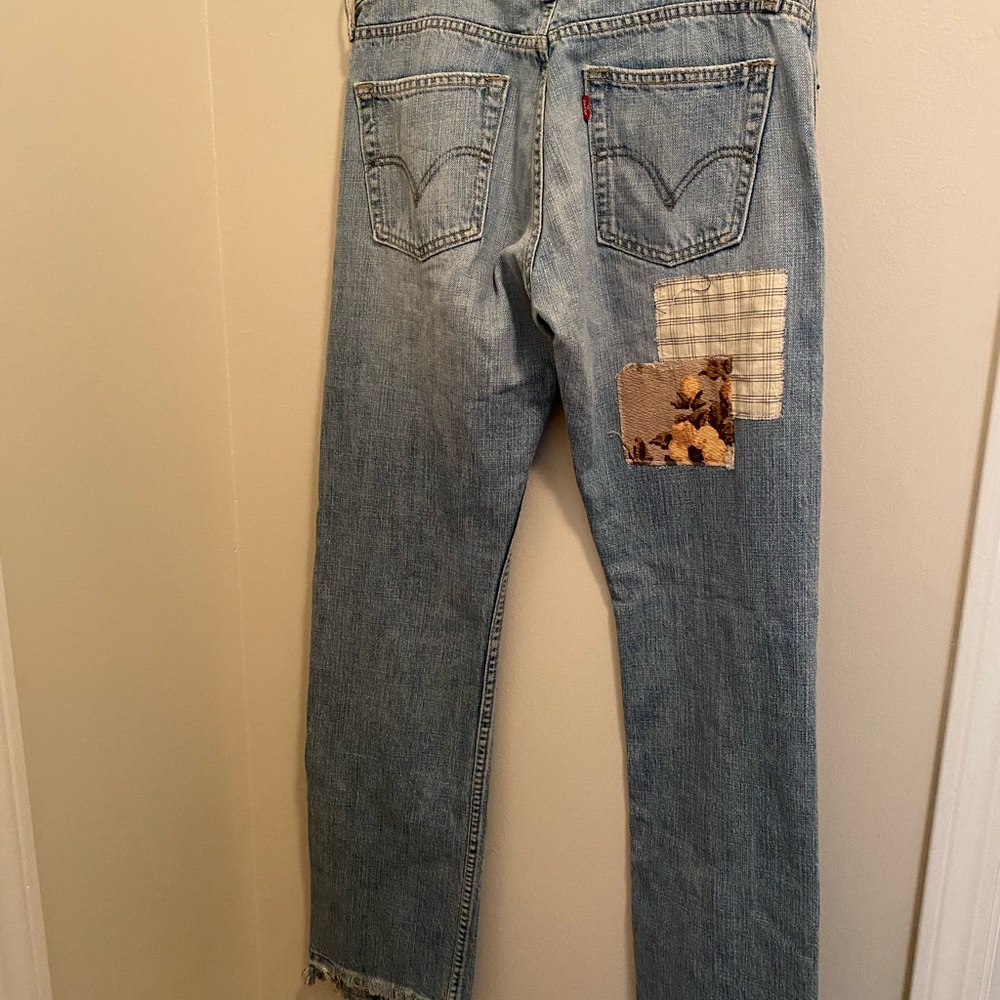 Levi’s with customized patchwork size width 32 length 34